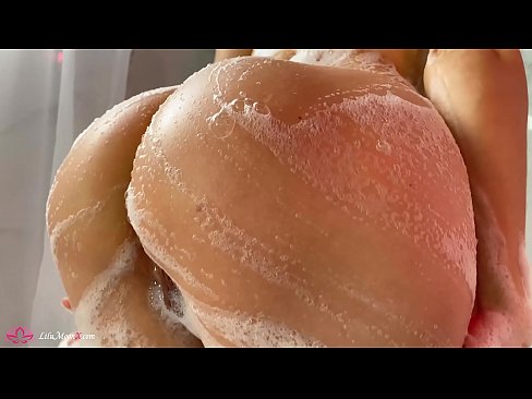 ❤️ Brunette pussy bibragailuarekin masturbatzen du dutxan orgasmo bizia lortzeko ️ Super sexua gurean eu.my-hentai-gallery.ru ️❤